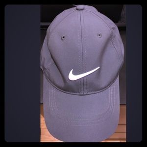 Nike Golf Legacy 91 Tech Baseball cap